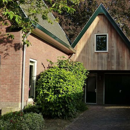 B&B Onder de rode beuk Dieren Buitenkant foto